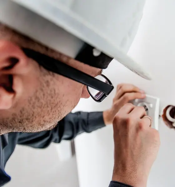 When to Call a Handyman for Outlet and Switch Services